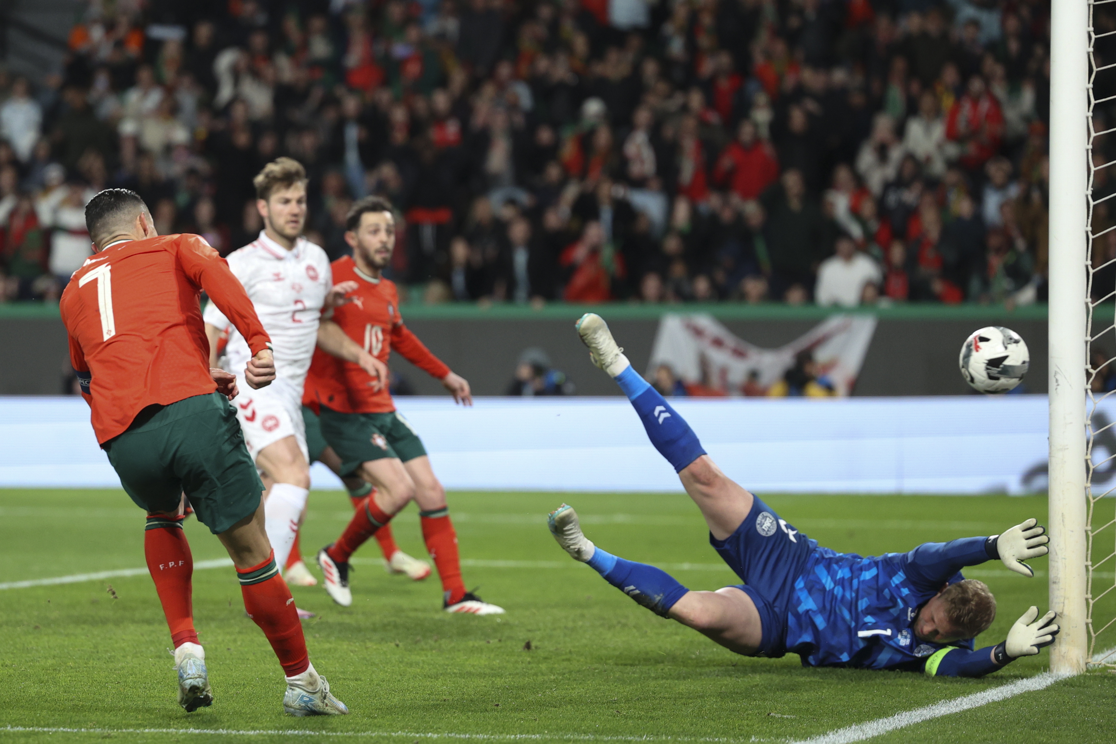 葡萄牙门将成功康复或可参加世界杯预选赛的简单介绍