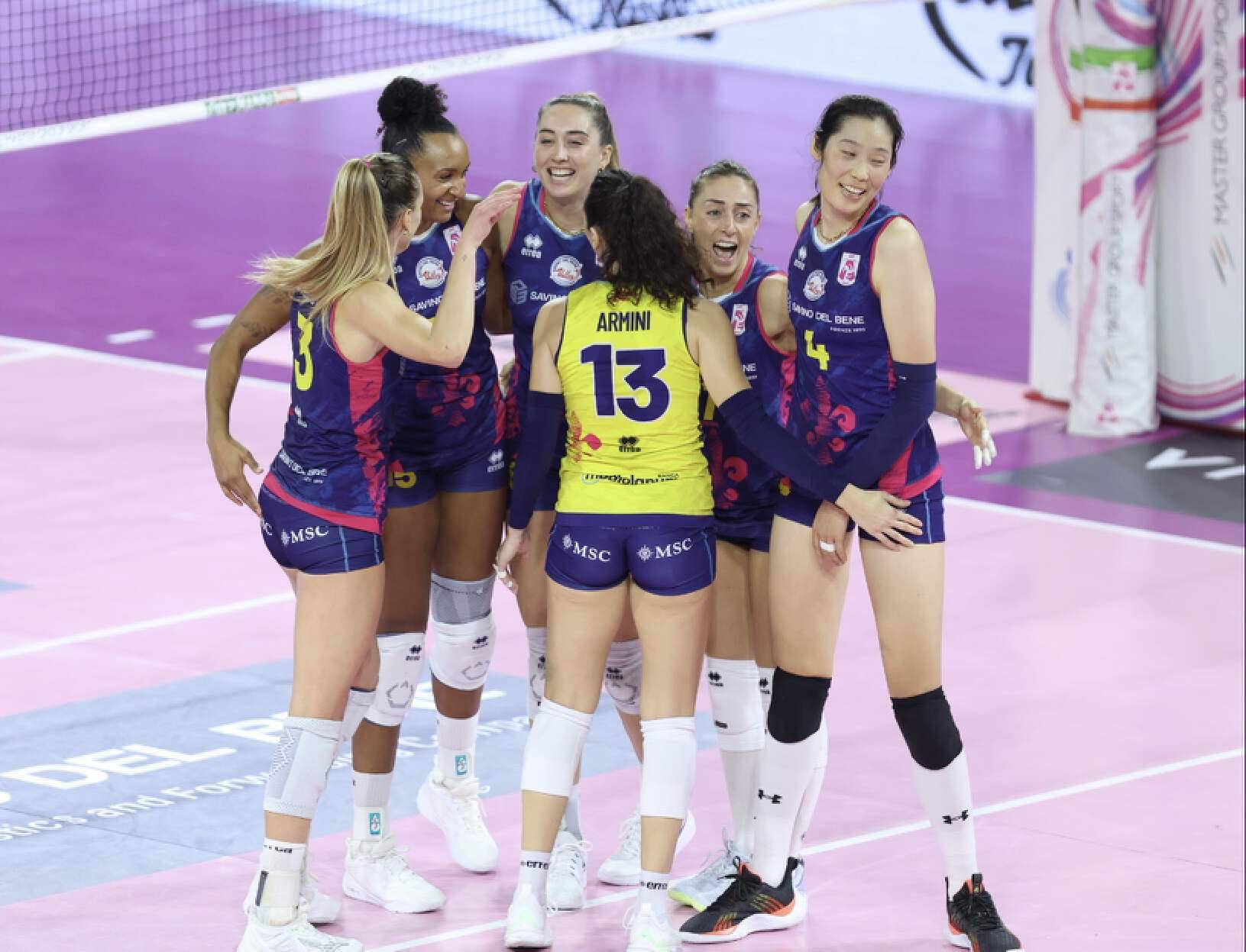 复仇之战！朱婷率领美国队成功险胜对手的简单介绍